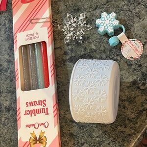 Holiday Tumbler Straws and Snowflake Decor Set